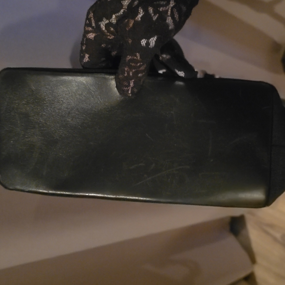 Salvatore Ferragamo Chain-Link Handle Bag - Picture 11 of 13
